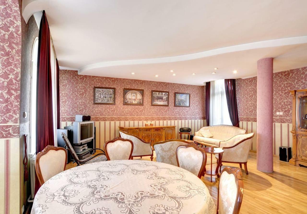 Aristocratic, Elegant, Designer Top Central Apartment Sofia Exteriör bild